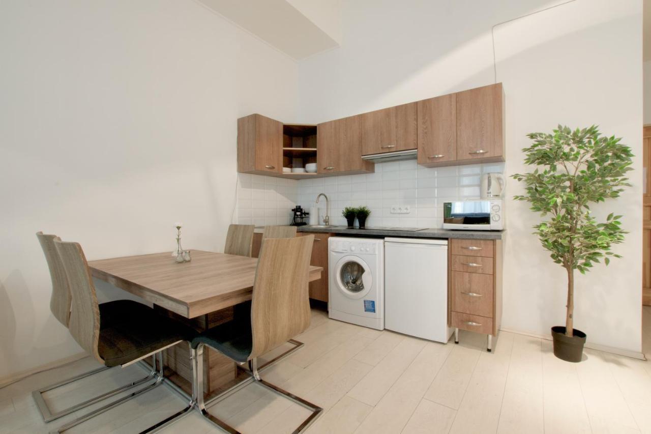 St. King 1 By Hi5 Apartments Βουδαπέστη Εξωτερικό φωτογραφία